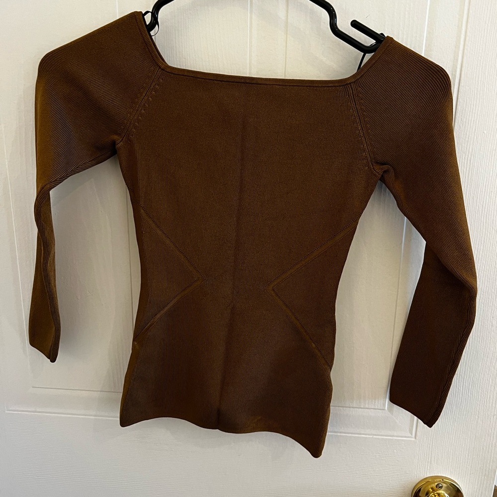 Women top